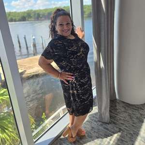 Meet your Posher, Eva